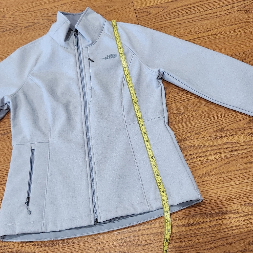 The North Face Women's Light Gray Jacket Size M - Picture 3 of 15